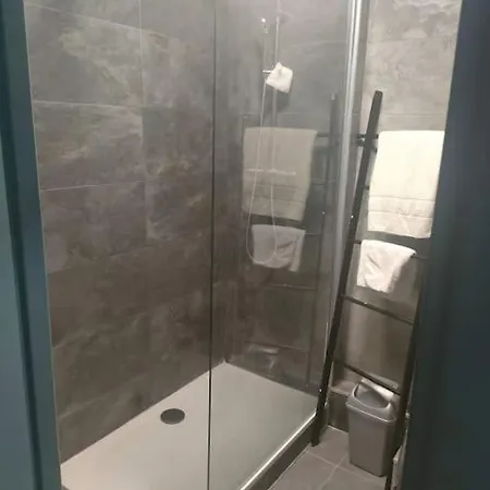 Entier Apartman
